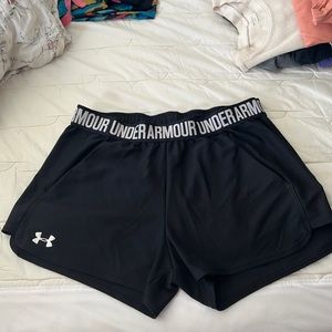 Women’s Under Amour  shorts in Medium
